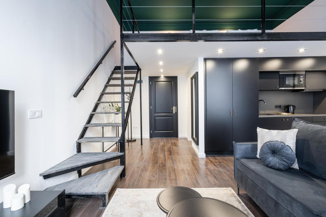 E41 - Trendy Boutique Apartments - Prime Spot By Bqa Budapest Luaran gambar