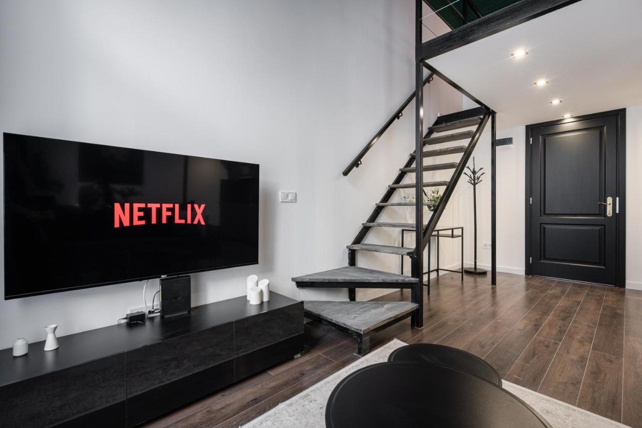 E41 - Trendy Boutique Apartments - Prime Spot By Bqa Budapest Luaran gambar