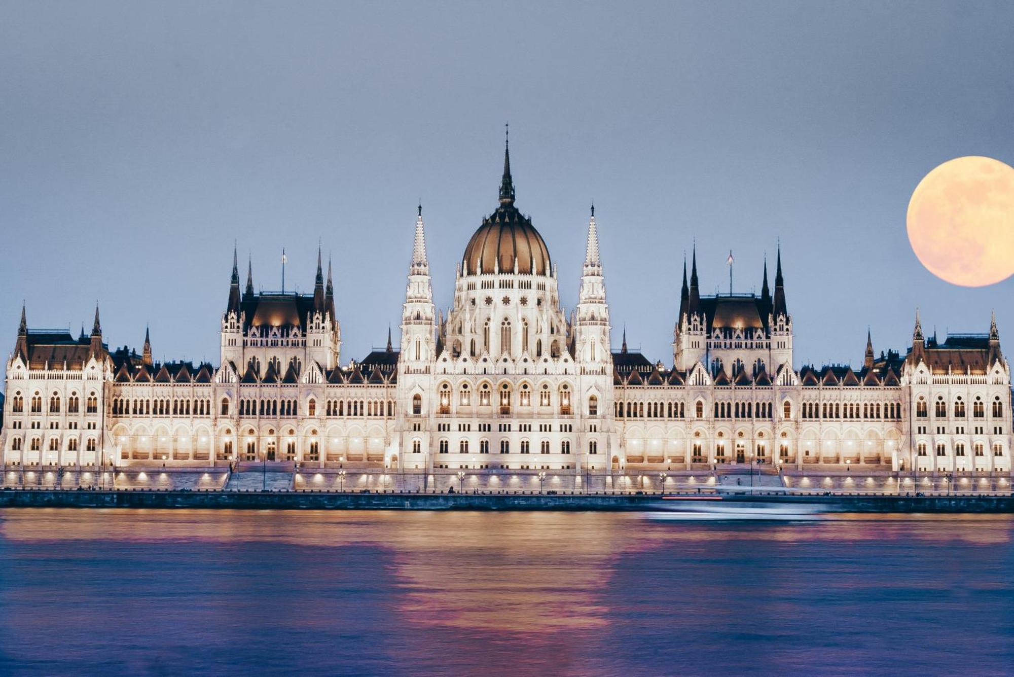 E41 - Trendy Boutique Apartments - Prime Spot By Bqa Budapest Luaran gambar