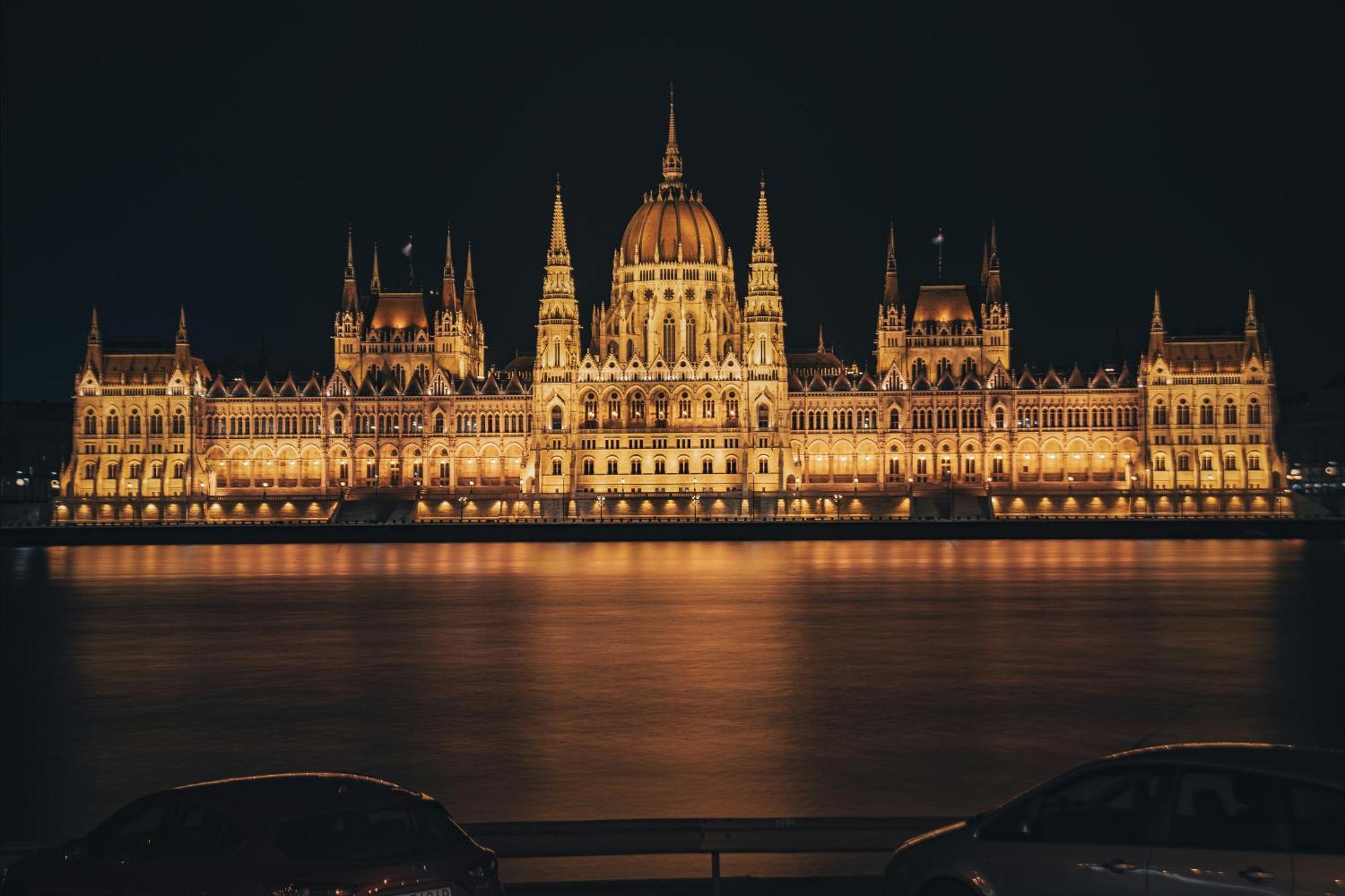 E41 - Trendy Boutique Apartments - Prime Spot By Bqa Budapest Luaran gambar