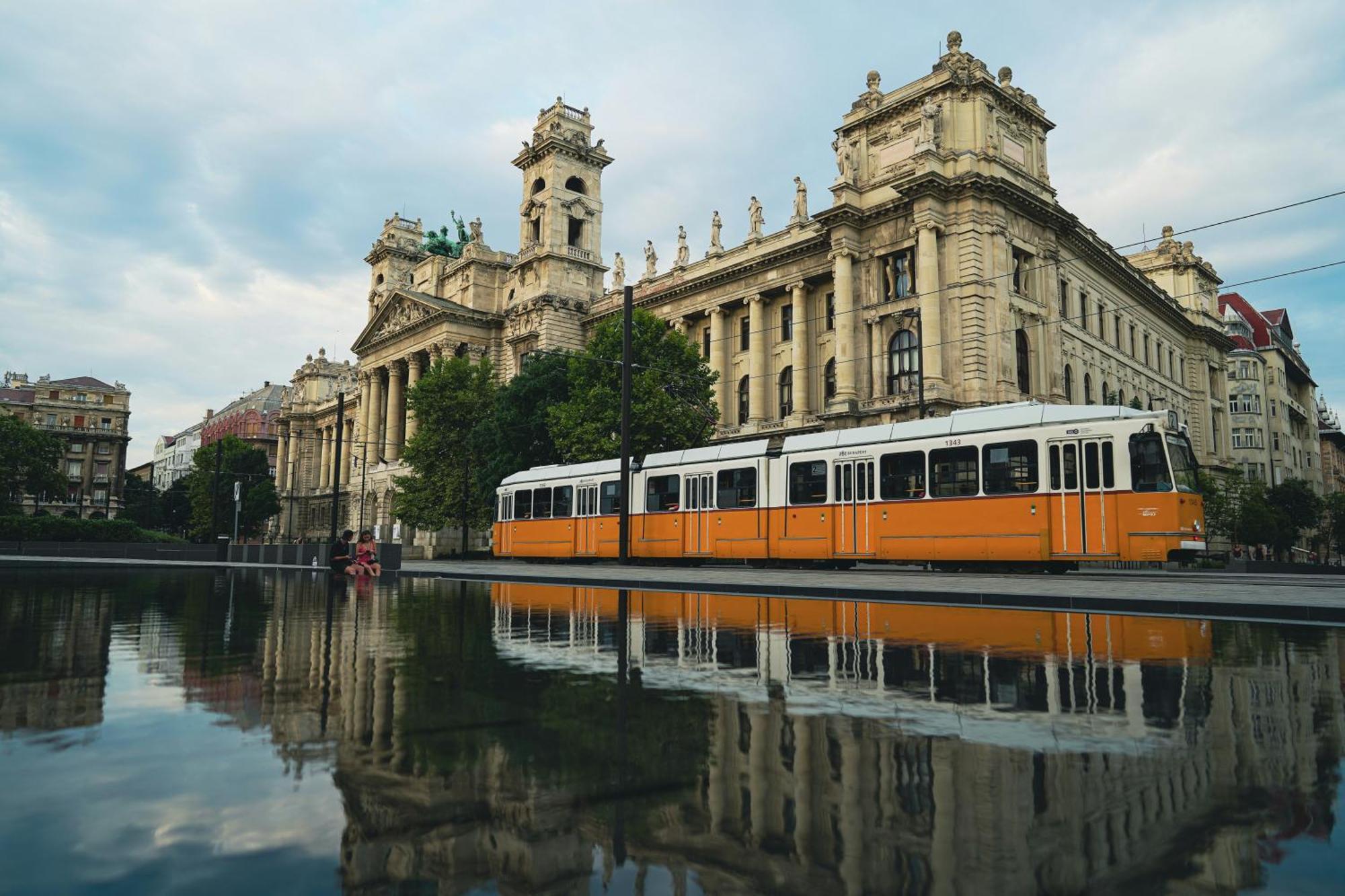 E41 - Trendy Boutique Apartments - Prime Spot By Bqa Budapest Luaran gambar