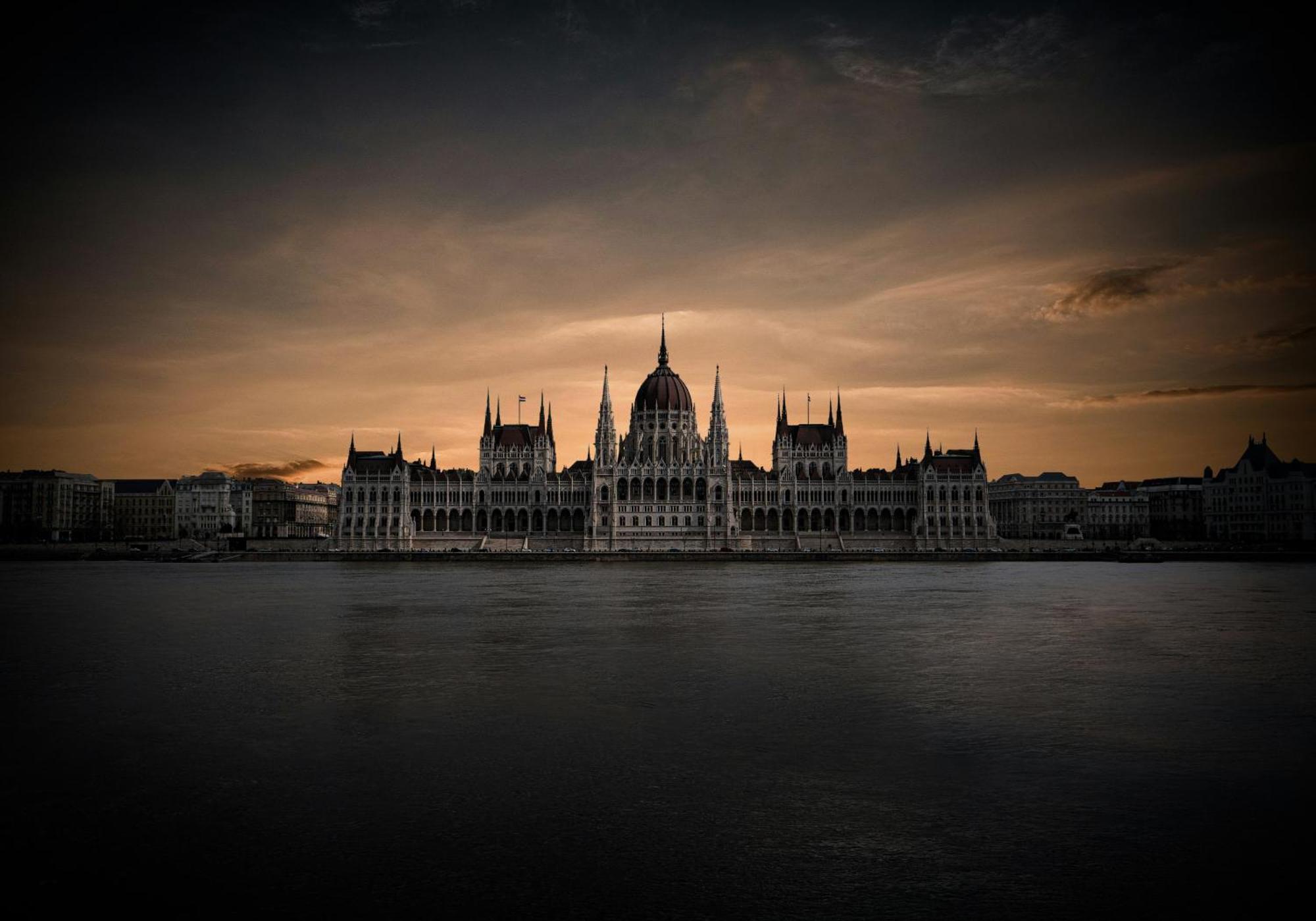 E41 - Trendy Boutique Apartments - Prime Spot By Bqa Budapest Luaran gambar